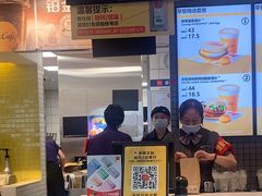 -麦当劳(深圳北站B2检票口楼上)