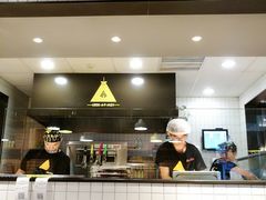 -乐凯撒披萨(东方新世界店)