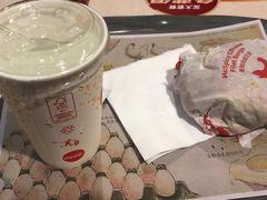 -麦当劳(得来速车道点餐 五里墩店)