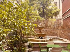 -潮一不贰·法式甜品·生日蛋糕·西式简餐(外滩店)