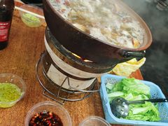 -威邵鸡煲(西华路总店)