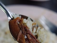 -Kha Mu Charoensang(Silom)