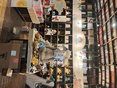 -钟书阁(松江泰晤士小镇店)