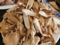 -东巴谷野生菌火锅餐厅