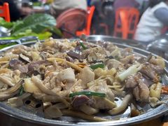 桑拿鸡-大眼强五杯鹅·桑拿鸡煲