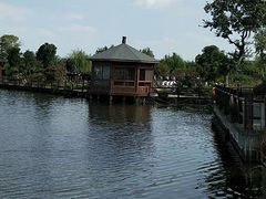 -鹅湖玫瑰文化园