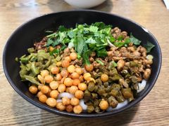 经典鸡肉拌米粉-西粉堂新疆米粉(朝外店)