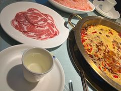 -小天鹅火锅·一线江景洪鼎旗舰店(洪崖洞店)