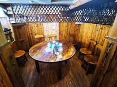 -老东镇啤酒屋海鲜加工·蒸汽海鲜·海鲜烧烤(台东店)