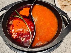 番茄红汤鸳鸯锅-园里火锅(仁和新城店)
