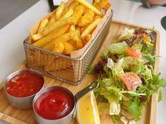 -ins森林童话餐厅coffee&bistro