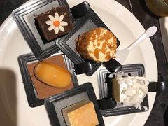 -半岛翡丽海鲜自助餐厅(观风亭店)