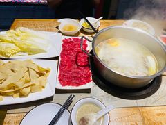 -犇一鲜老重庆火锅(华威大厦店)