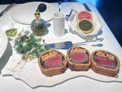 鱼子酱惠灵顿牛排-弦月窗LUNETTE BY AMANDA(复兴路店)