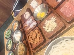 -银米·云南传统过桥米线(双廊黑金冠店)