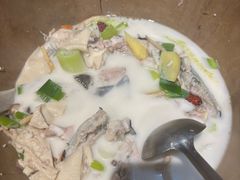 -滇香肴·云南菜蒸汽石锅鱼(云南北路店)