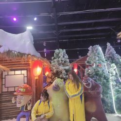 -圣名游乐城冰雪大世界