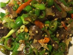 大蒜炒牛熟肉-醋果子炒大肠·老赣南客家菜(渔湾里店)