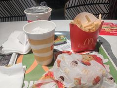 -麦当劳(中山大道中店)