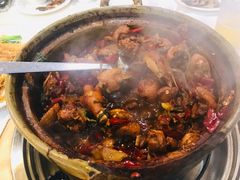 招牌家鸡煲-渝君重庆火锅(嘉宾路店)