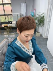 -茶发Salon·烫发染发理发