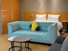 -希岸·轻雅酒店(广州白鹅潭艺术中心花地湾地铁站店)