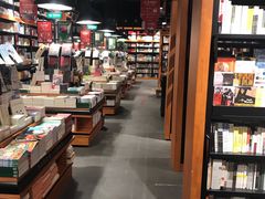 -SISYPHE BOOKS西西弗书店(龙湖滨江天街店)