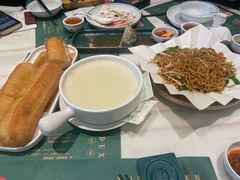 -悦得闲广式点心茶楼(蓝鲸世界店)