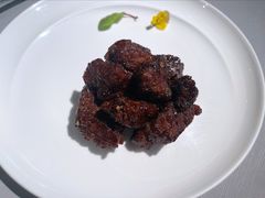 沪市牛肉粒-屋里厢上海菜馆