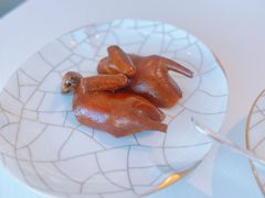 脆皮玻璃乳鸽-北京柏悦酒店·锦庭餐厅Dining Room