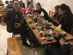 大堂-仔耳朵冷锅鱼蛙芋儿鸡(莲花东路店)