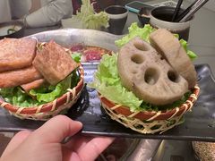 -湊湊火锅·茶憩(南京万象天地店)