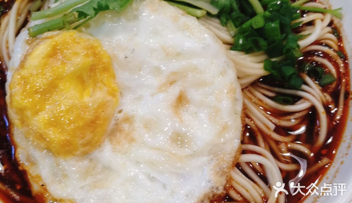 点了中辣，建议不会吃辣的还是别点中辣