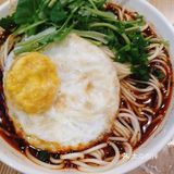 点了中辣，建议不会吃辣的还是别点中辣