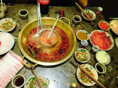 -百年川椒重庆老火锅(光谷店)