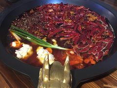 -黄潇洒老火锅(九眼桥宏济巷店)