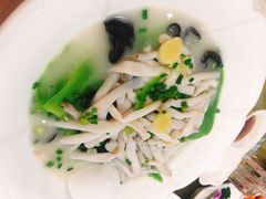 -轩记海鲜餐厅·四十五年老字号·经典粤菜(西区彩虹店)