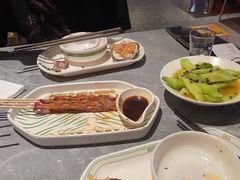 -威记烧嘢·南宁烧烤·超级生牛(绿地店)
