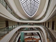 -上海滴水湖皇冠假日酒店