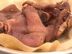 -侬佳蒸菜馆(听潮店)