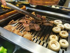 -臻牛烤肉