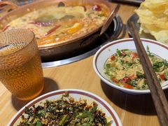 -洱火云南酸菜牛肉火锅(石景山当代商城店)