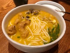 金汤酥肉酸辣米线-云海肴云南菜(正大广场店)