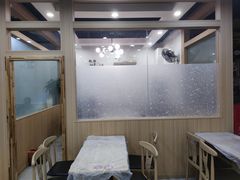 -江城燕子大排档(江汉路步行街店)