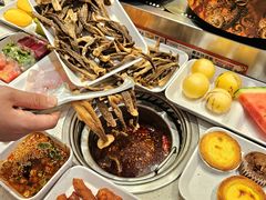 -龍歌自助小火锅(市南金茂湾店)