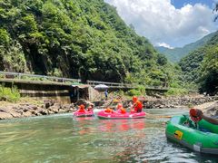 -安吉龙王山峡谷漂流