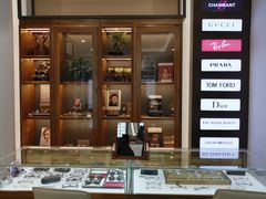 -回瑞眼镜·蔡司·依视路官方授权店(广益路万达店)