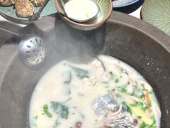 -鲜潭蒸汽石锅鱼(五道口购物中心店)