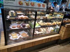 面包甜点陈列柜-星巴克臻选(湖滨道店)
