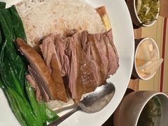 -荣家黄鱼面(南京西路店)